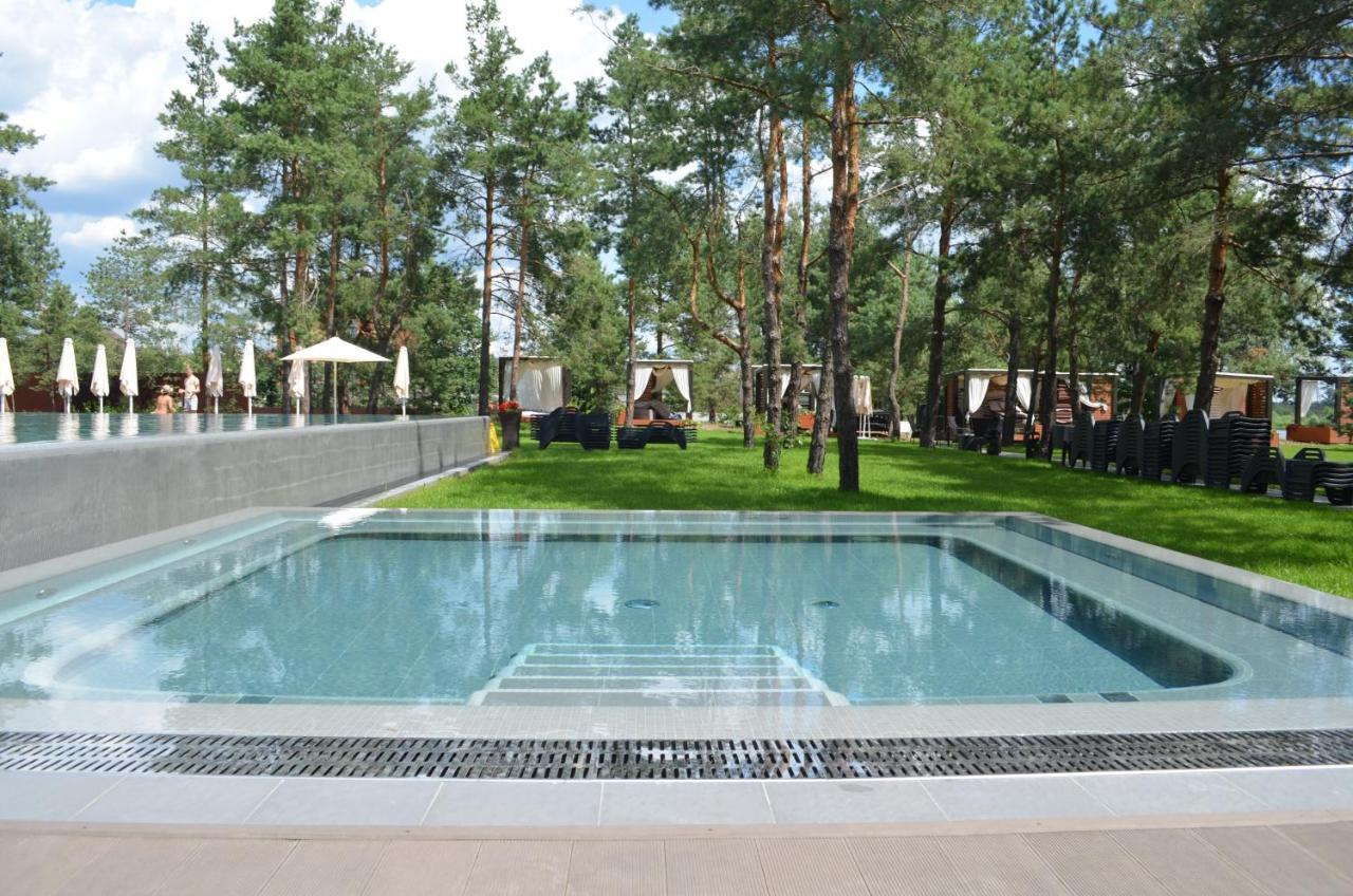 Sobi Hotel Vyshhorod Bagian luar foto