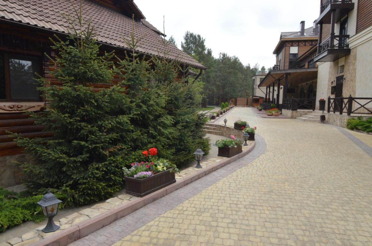 Sobi Hotel Vyshhorod Bagian luar foto